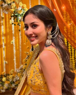 Anchal Sahu Instagram - 💛🌻