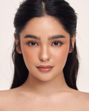 Andrea Brillantes Instagram - Framing the end of 2024 with gratitude and grace 🤍✨

Photographed by @bjpascual
Styling by @eldzsmejia
Makeup by @antheabueno
Hair by @dalemallari_