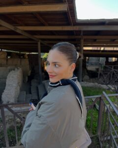 Actress Andrea Duro HD Photos and Wallpapers January 2025