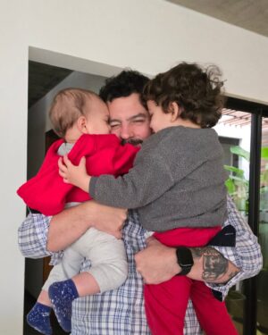 Andrea Quattrocchi Instagram - Buscamos al primer bebé del 2025💫

♥️

Si estas por recibir al nuevo integrante de tu familia y empezar, literal, una nueva vida este 2025, @huggiespy te regala un año entero de pañales🥹

Para participar deben enviar al DM de @huggiespy entre el 1 y 2 de enero el certificado de nacimiento del hospital y para más info, bases y condiciones estan en la bio del perfil de huggies 🙌🏻