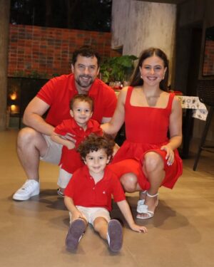 Andrea Quattrocchi Instagram - Nuestra Navidad🎄♥️✨️ Otro mágico momento irrepetible con mis comestibles bebés💫