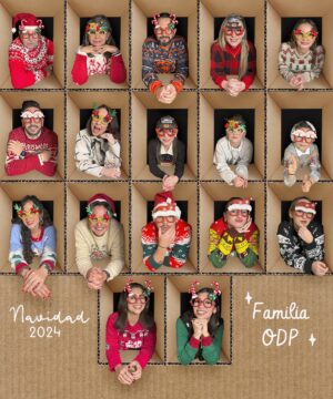 Andrea Torre Instagram - Navidad 2024 con los #OdP 🎄🎅

Muy feliz de compartir fechas tan bonitas con personas que adoro… 
 
Y no se pierdan la última foto, se logró y quedó bien padre!!! 

—

#ATH🍄 #andreatorre #navidad #odep #ortizdepinedo #familia #family #navidad2024