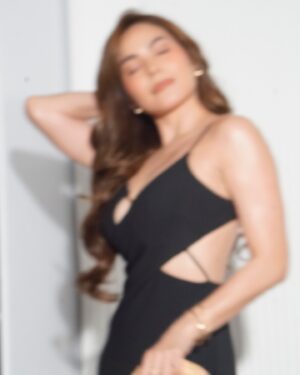 Andrea Torres Instagram - The dress code is confidence 🖤 #ThisTimeItsAvignon @avignonclinic Grand Alabang Launch ✨