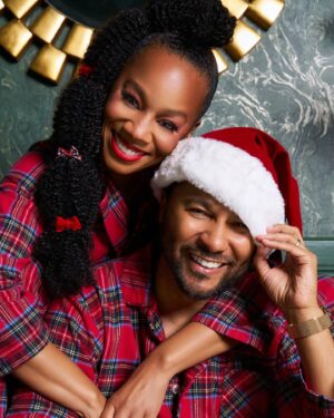 Anika Noni Rose Instagram - ...and to all a good night.

Hair: @ryanburrellhair
Barrettes @hm
M/u: @meccadickerson 
📷: thank you, @dbiv_photography 

#christmas #joy #pajamas #love #dbivphotography #tartan #vermontcountrystore