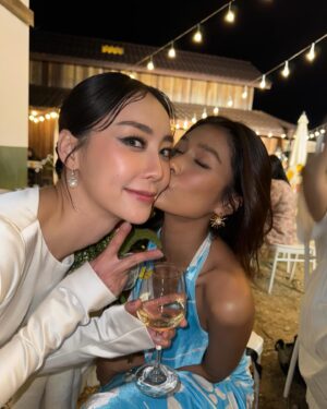 Aniporn Chalermburanawong Instagram - สไลด์ดูรูป 2 ได้เลยจ๊ะ ให้ภาพเล่าเรื่อง 💐🥰 @milin_brand