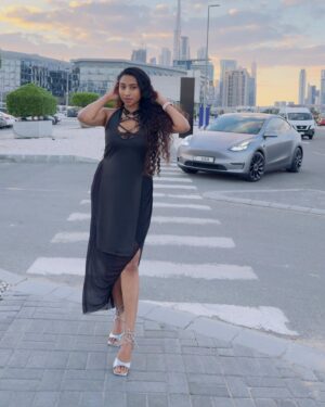 Anjana Mohan Instagram - #uae #dubai🇦🇪 #lookoftheday #attitude 
#photooftheday #black #style