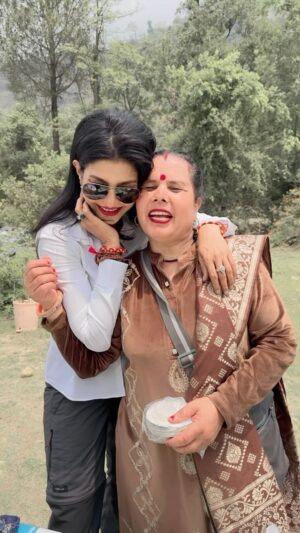 Anjana Om Kashyap Instagram - खाना नहीं मंडी का प्यार ❤️ 
100 फ़ीसदी प्यार!