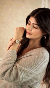 Actress Anjini Dhawan HD Photos and Wallpapers December 2024