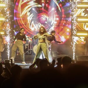 Anju Joseph Instagram - A big thanks to the lovely people of Kochi and the organisers of Cochin Carnival for this wonderful opportunity! Started 2025 with a bang and frankly speaking we have never seen such amazing vibes from a crowd. 

Love you Kochi! ❤️❤️

#grateful #cochincarnival