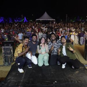 Anju Joseph Instagram - A big thanks to the lovely people of Kochi and the organisers of Cochin Carnival for this wonderful opportunity! Started 2025 with a bang and frankly speaking we have never seen such amazing vibes from a crowd. 

Love you Kochi! ❤️❤️

#grateful #cochincarnival