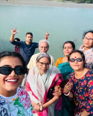 Ankita Bhattacharyya Instagram - Sundarban bhromon ❤️❤️With Family ❤️❤️🧿