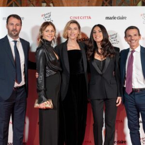 Anna Foglietta Instagram - Nella vita non si costruisce niente senza l’amore e la stima. 
Entrambi costano fatica. 
Ma esiste nulla di più importante per cui valga la pena vivere?
.
.
.
@everychildismychildets #charity 20/11/24