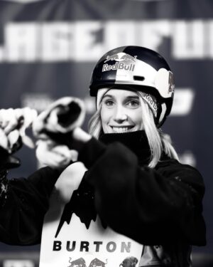 Anna Gasser Instagram - So special to jump in front of a home crowd ♥️ thanks everyone so much for the great vibe , the loud cheering and the never ending support .  Congrats to all the girls for amazing riding and even though I wasn’t on the podium this time  I’m gonna always remember this one @bigairklagenfurt