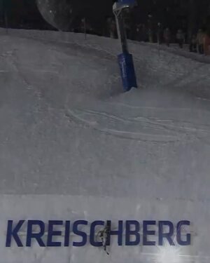 Anna Gasser Instagram - Back on top in front of my home crowd. So Grateful 🥹♥️ thanks so much Kreischberg and everyone that  helps and supports me🙏 also big congrats to all the ladies, inspired to still compete with all of you 
Pictures : @gepapictures @silviamittermul