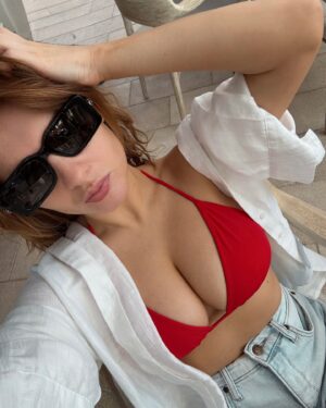 Anna Tsukanova-Kott Instagram - @bvlgari Girl 😎

#bulgari 
#dubai