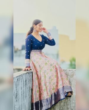 Anshita Akbarsha Instagram - “You must find the place inside yourself where nothing is impossible.” ...
 Costume. @_fabern
📸 @iam_archanaravichandran  tnqqq daaa😘
.
.
.
#positivevibes #smile #love #loveyourself #biggboss #biggboss8 #anshida #anshithaanji