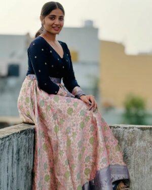 Anshita Akbarsha Instagram - “You must find the place inside yourself where nothing is impossible.” ...
 Costume. @_fabern
📸 @iam_archanaravichandran  tnqqq daaa😘
.
.
.
#positivevibes #smile #love #loveyourself #biggboss #biggboss8 #anshida #anshithaanji