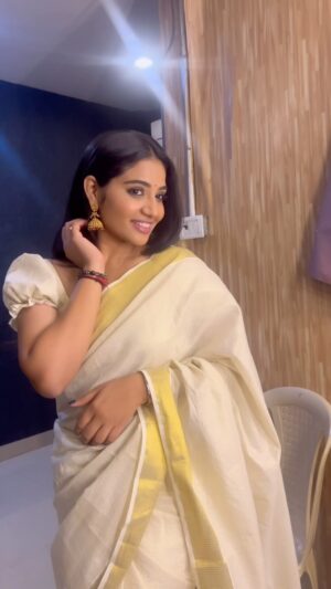 Anshita Akbarsha Instagram - ☺️be happy ✨🤍🧿
💄 @iniyamakeover 
Saree @camellia_dezigns 
#bb #biggboss #anshitha #love #bepositive #smile #behappy #beblessed #beloved #loveyourself 
.
.
.