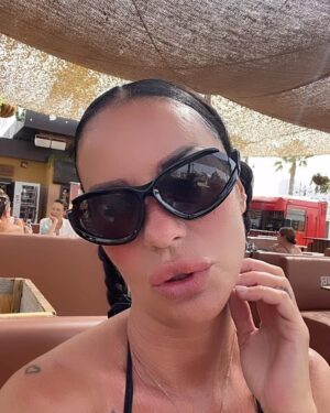 Antonella Mosetti Instagram - 🌊 🏝️ playa Santa