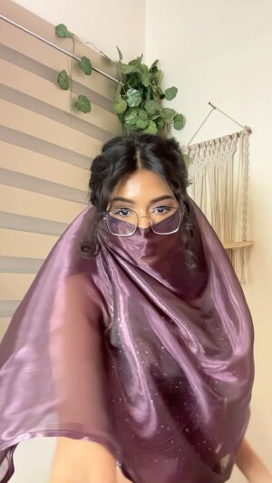 Anushka Singh Instagram - mayya mayya ✨
#explorereels #trending #transition