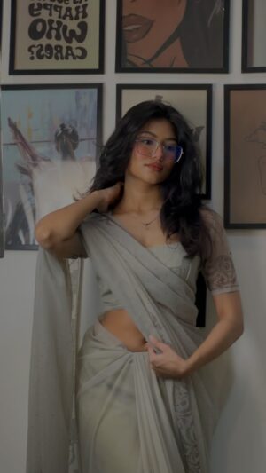 Anushka Singh Instagram - Kabhi Aar Kabhi Paar ✨
#explorereels #trending #transition