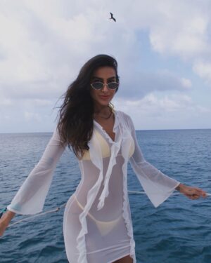 Any Borges Instagram - Sendo muito feliz em Noronha 🤍