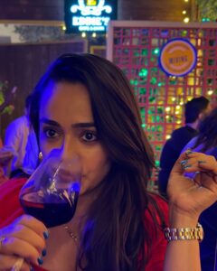 Actress Apoorva Arora HD Photos and Wallpapers December 2024