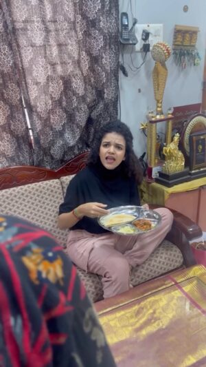 Archana Kumar Instagram - 🎉✨ Viveks New Year Super Sale ✨🎉
💥 India’s Unbeatable Cost Price Discount Offer 💥

Get ready to DOUBLE the celebration this New Year with Viveks! 🛍️
📅 Dates: Dec 28 - Jan 2

🔥 Don’t miss these incredible deals:
✅ Cost Price Discounts 🤑
✅ Free Gifts with Every Purchase 🎁
✅ EMIs Starting at Just ₹899 💳
✅ Cashback upto ₹21,000

📌 T&C Apply

☎️ Call us: 044 4223 8000
📞 WhatsApp: 6369512345
🌐 Shop online: https://shorturl.at/0QGdv

#Viveks #TheUnlimitedShop #ViveksNaaleUnlimited #EMIPurchases #TopBrands #LowestEMI #ViveksSale #AmazingOffers #Upgradeatviveks #EMIirukkabayamaen #NewYearSuperSale #Viveks49thSale #NewYearSuperSale #CostPriceDiscount #UnbeatableOffers #ShopSmart