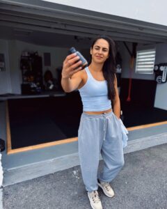 Actress Ariane Lipski HD Photos and Wallpapers January 2025
