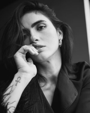 Arienne Mandi Instagram - @eastonschirrastudio
