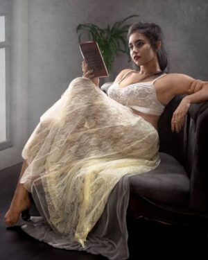 Arpa Roy Instagram - don't you ever dare doubt me
.
.
.

.
.
.
.
.
.
.
.
.
#natural #beauty #traditional #saree #poland #bangladesh #india #asia