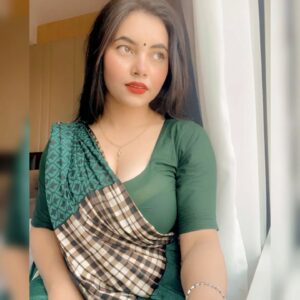Arpa Roy Instagram - Thanks to all 100k people😍
.
.
.
.
.
.
.
.
.
.
.
 #india #indian #indianmodels #bangladeshigirl #bangladesh🇧🇩 #bangladeshphotography #model #saree #sareelove #sexy #sexysaree #navel #lingerie #snow #winter #navelshow #navelqueen #model #morning #red #traditional #fashion #western #tattoos
