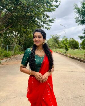 Arsha Baiju Instagram - #dhawani ♥️

📸 @navaneeth._.s 
Accessories @menorah_jewellers