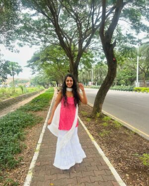 Arsha Baiju Instagram - 💕🧚‍♀️

Lovely chikankari kurti from @thinkingthreads.in 💗