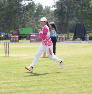 Asha Bhat Instagram - Game face on, stride locked in 🏏

Thanks for the capture 📸 @vignesh_muthappa07