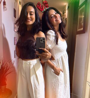 Asha Negi Instagram - Christmas night Part2 🎄✨🫶🧚🏼‍♀️
All love♥️
@kishwersmerchantt Itna bhi moment mein nahi rehna tha ki photos lena hi bhool jayein😂
Ppl you all can ignore the second last photo. 😂
Also too much Instagram for today. I’m out!👋