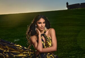 Ashley Carino Instagram - Mi isla querida, gracias por creer en mi. Su amor y apoyo  son la fuerza que me impulsa. ¡Gracias por todas las bendiciones que me envían! ¡Les quiero mucho! 

#ConCariño🫶🏽
#ConCariñoAlUniverso
#MisUniverse2022

Vestido: @puertoricodresses
Fotos: @fotografosolano
Batidora: @alexandramichellerobles
H&M: @bryanforhairandmakeup