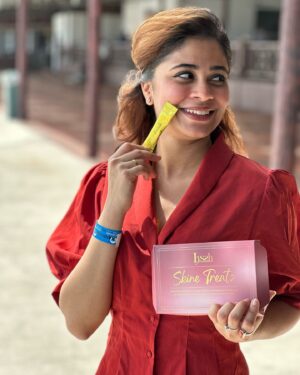 Ashvini Jegathesan Instagram - Glowing under the sun with a little help from Lyssh! The perfect beach companion! 🌞✨ #lysshglow #foryou #skincaresupplement #explorepage
