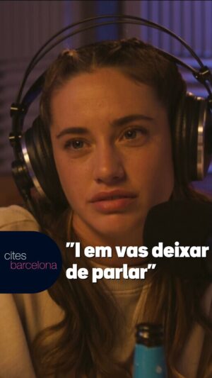 Asia Ortega Instagram - 😍 De fer un match a Tinder a tenir la conversa més tensa de la història… 🤐

#CitesBarcelona3Cat