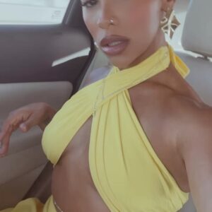 Asia'h Epperson Instagram - When God places you with your person, your true partner in life, for life…he’s going to place you with someone who is going to bring you closer to him, push you out of your comfort zone, and challenge you to be the best version of yourself. The version of ourselves in which he made us and intends for us to be. In that comes work! Comes patience! Accountability! Responsibility! Respect! It’s not always rainbows and butterflies but you know Jesus is in the center of your relationship when the bad times get better! I’m just happy that we are both up for the challenge!!! lol! 
I love doing life with this man! We just figuring things out as we go and I love every bit of it. 

#love #loveandmarriage #blacklove #blacklovematters 
#reallove #lovelanguage #welovefood #drakes #drakeshollywood #drakeshollywooddallas #datenight #partenthood