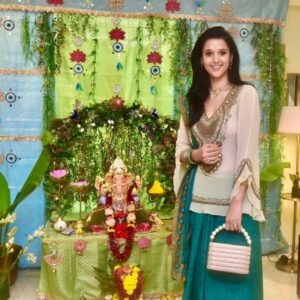 Astha Agarwal Instagram - Jai Ganesh Deva 🙏😇