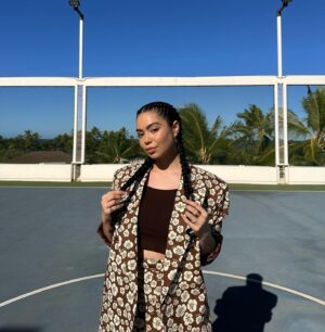 Auli'i Cravalho Instagram - Oh, we’re SO back… 🌀🤎