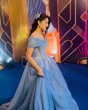 Aurra Bhatnagar Badoni Instagram - 🦋💙💎✨

👗: @official_christianheritage , @yourstylistforever