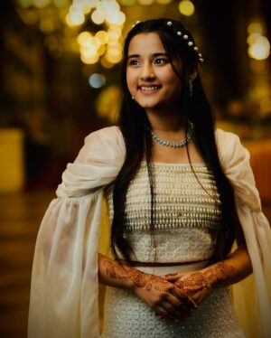 Aurra Bhatnagar Badoni Instagram - 🤍🪽✨