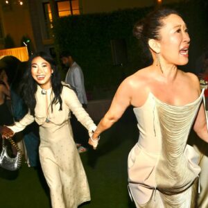 Awkwafina Instagram - Such a fun night reuniting with my sis @iamsandraohinsta and the entire @quizladymovie team celebrating the Emmy’s at @goldhouseco 

@dendoll 
@kyleeheathhair 
@ecduzit
