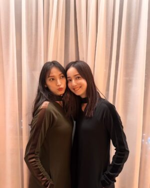 Aya Omasa Instagram - 実は昨日の私服の時
夜ご飯に行ったら着てる服が色違いで被った日！

のんちゃんとは服が被りすぎて本当に怖い😨！😂