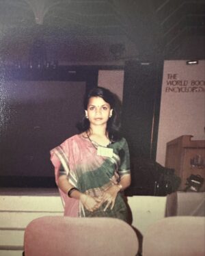 Ayesha Kaduskar Instagram - realising i’d rather wear mum’s 30  year old saree, than anything new i’d find now 💞

(swipe for a surprise)