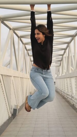 Ayesha Zeenath Instagram - 🤍🤍🤍

:
:
#fallinlove #selflove #happyself #insta #trending #fyp