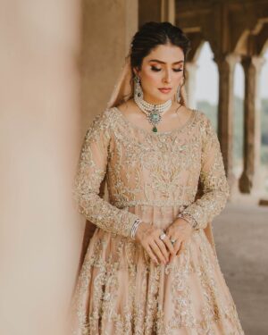 Ayeza Khan Instagram - @mahawajahatofficial 
@mahasphotographyofficial 
@faizas.salon