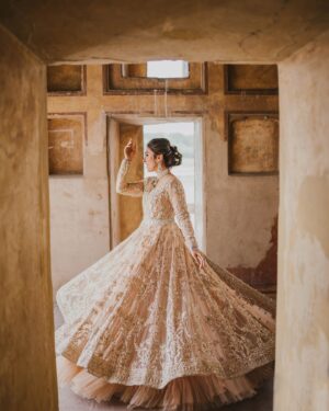 Ayeza Khan Instagram - @mahawajahatofficial 
@mahasphotographyofficial 
@faizas.salon